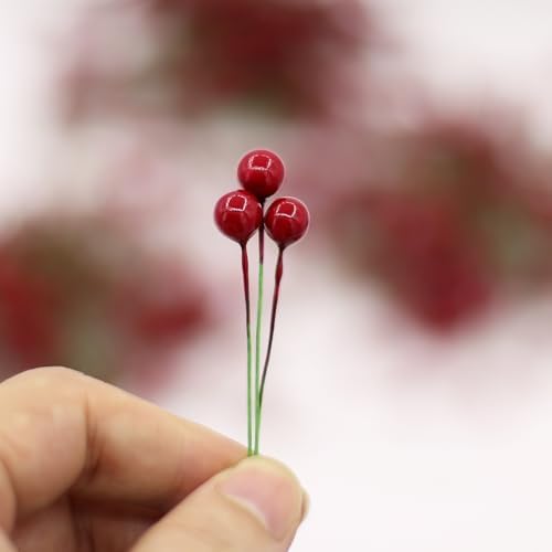 Tuxiaobu 300 Pcs Artificial Wine Red Holly Berries