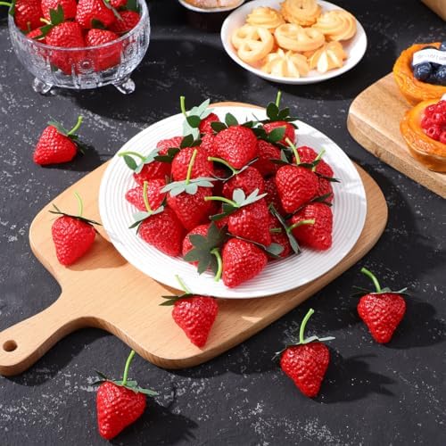 Healifty Realistic Artificial Strawberries 50pcs DIY Decoration