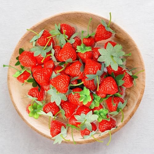 60PCS Artificial Strawberries Kitchen Decor Lifelike Display Props