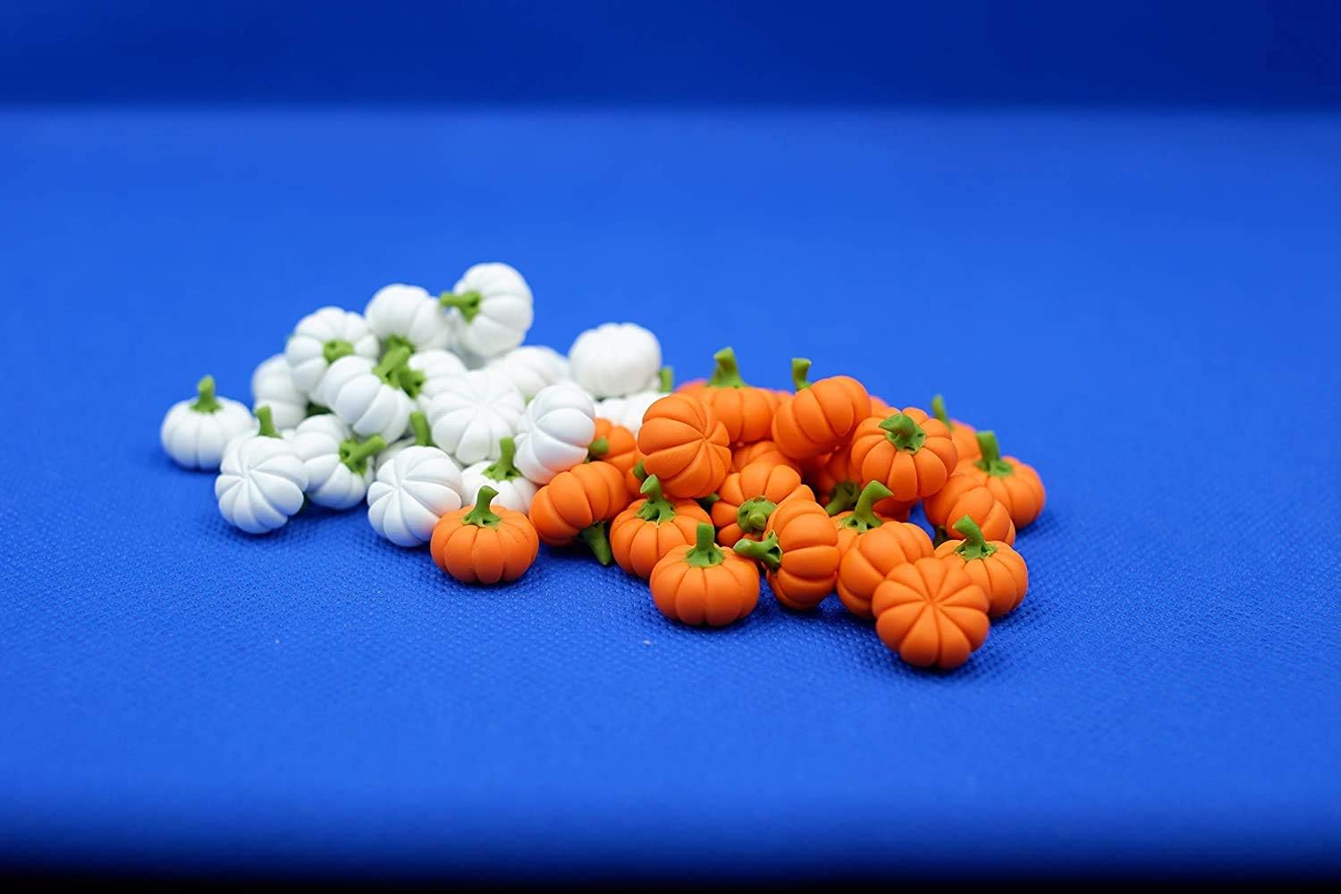 1shopforyou Mixed 20 pcs White and Orange Artificial Pumpkins