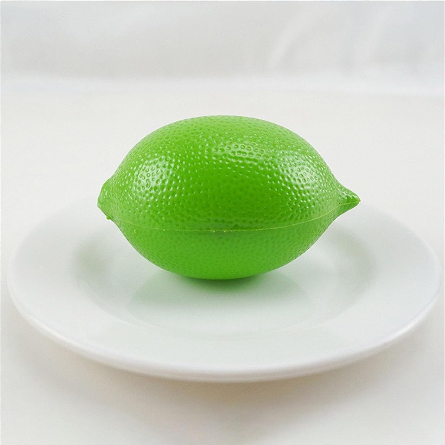 6PCS Artificial Fruit for Party Decorations and Photography Props