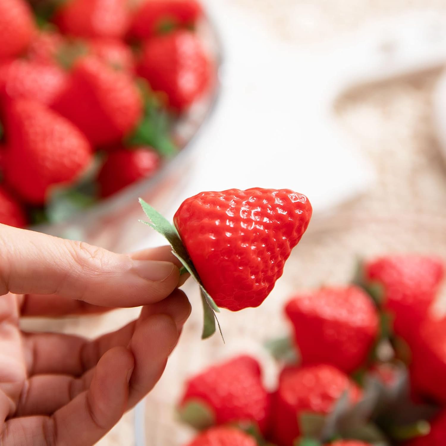 60 Pieces Realistic Fake Strawberries Decor