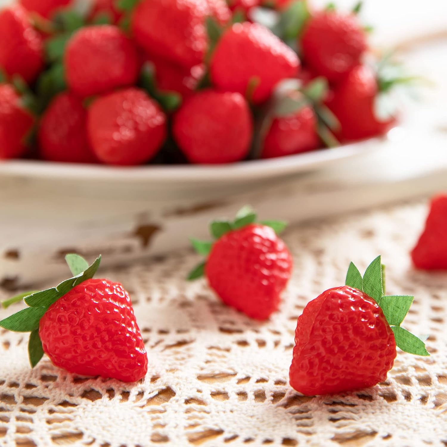 60 Pieces Realistic Fake Strawberries Decor