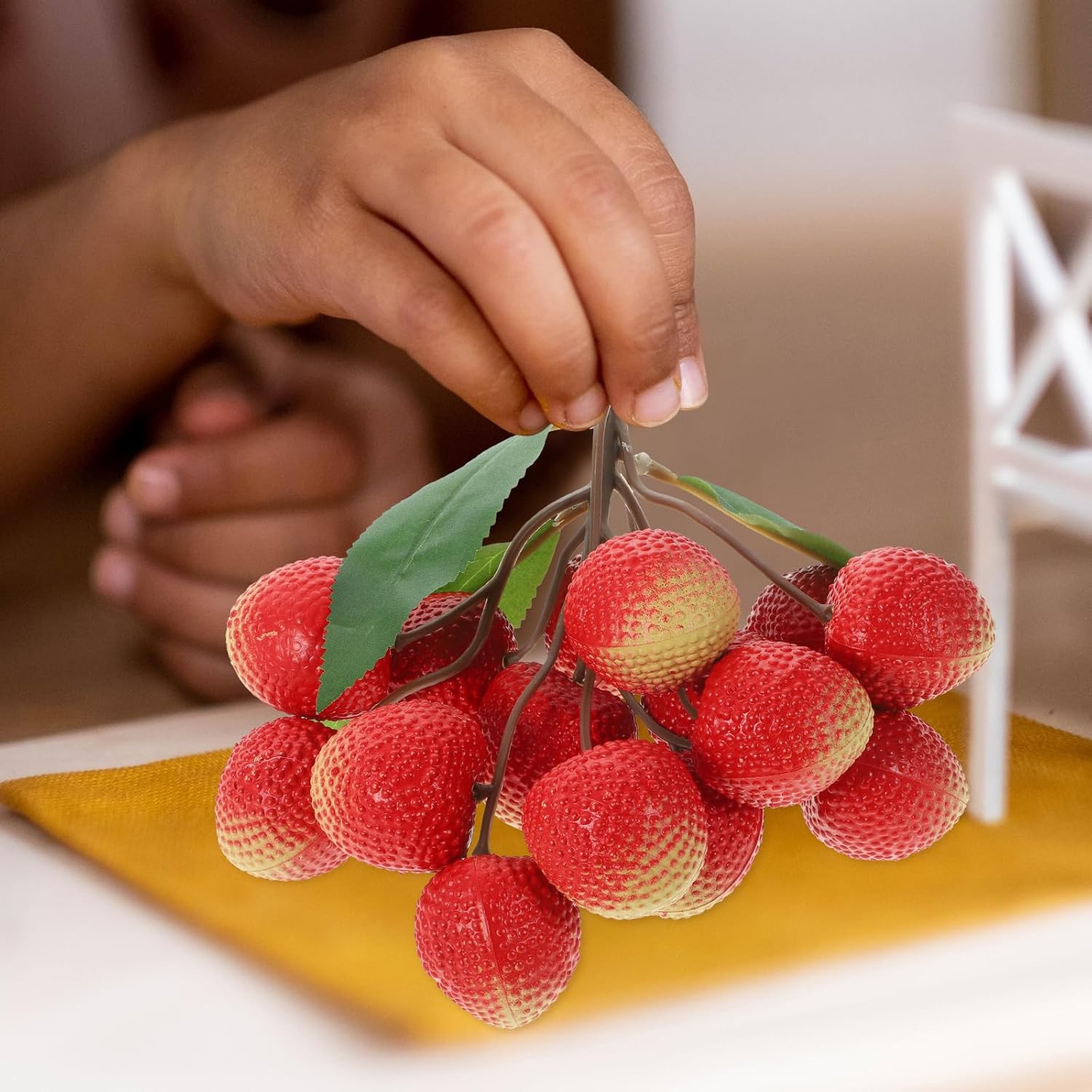 HOMSFOU Realistic Artificial Lychee Fruit Model