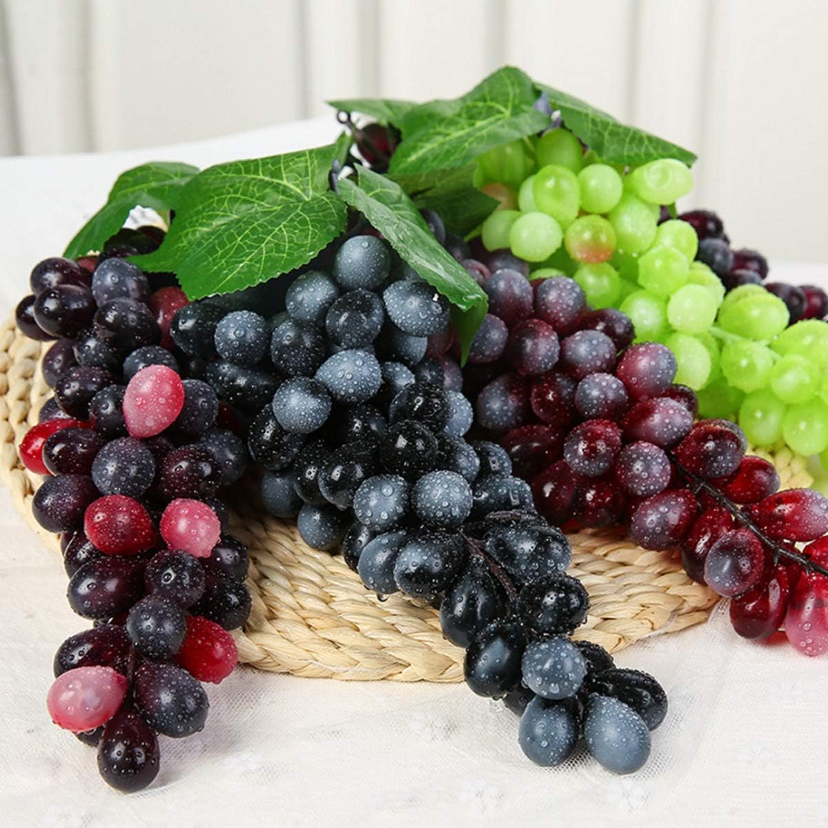 Mangdunt 5 Bunches Artificial Grapes with Vines