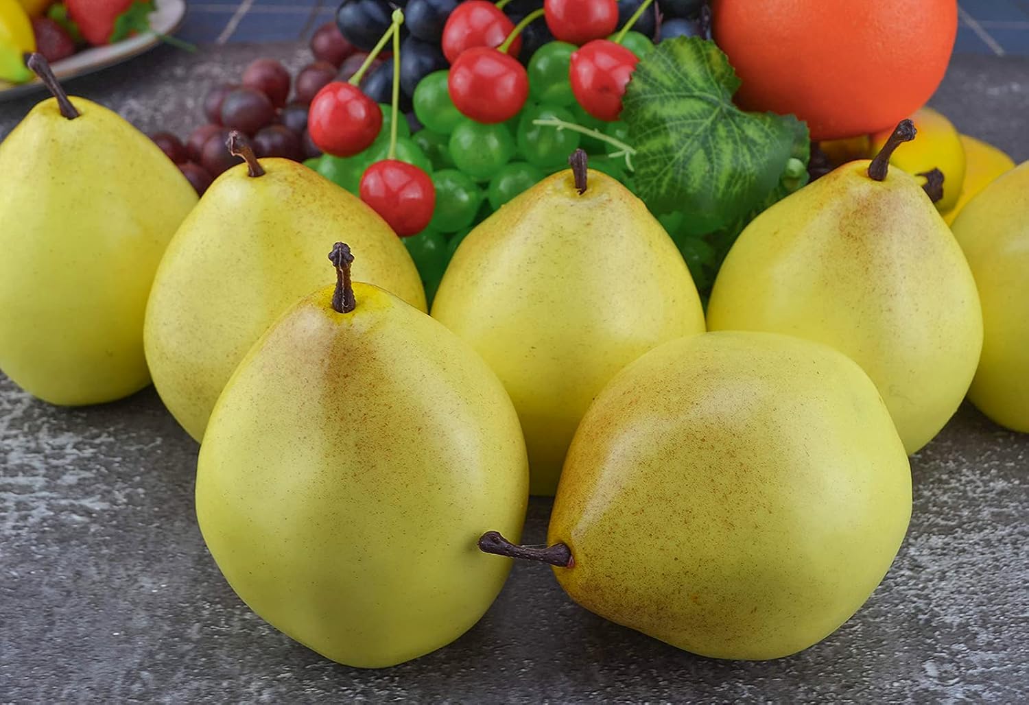 Jedfore 12 Pcs Lifelike Fake Yellow Pears Set