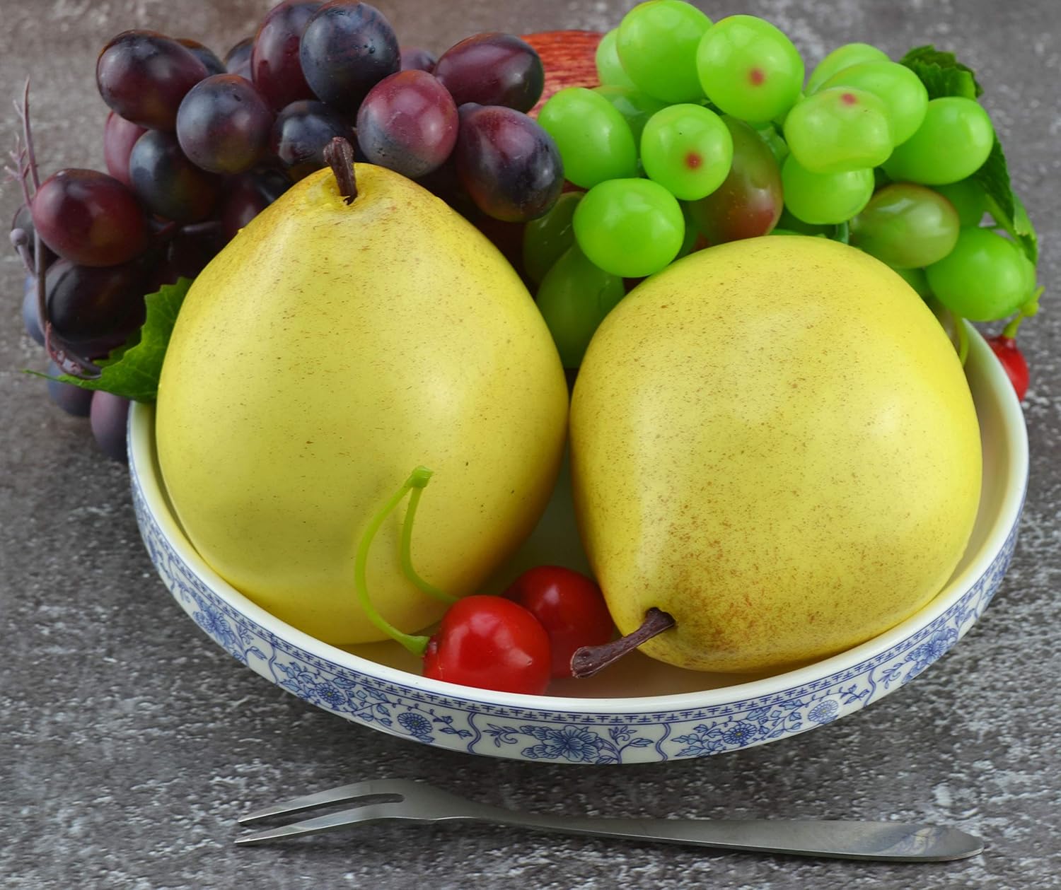 Jedfore 12 Pcs Lifelike Fake Yellow Pears Set
