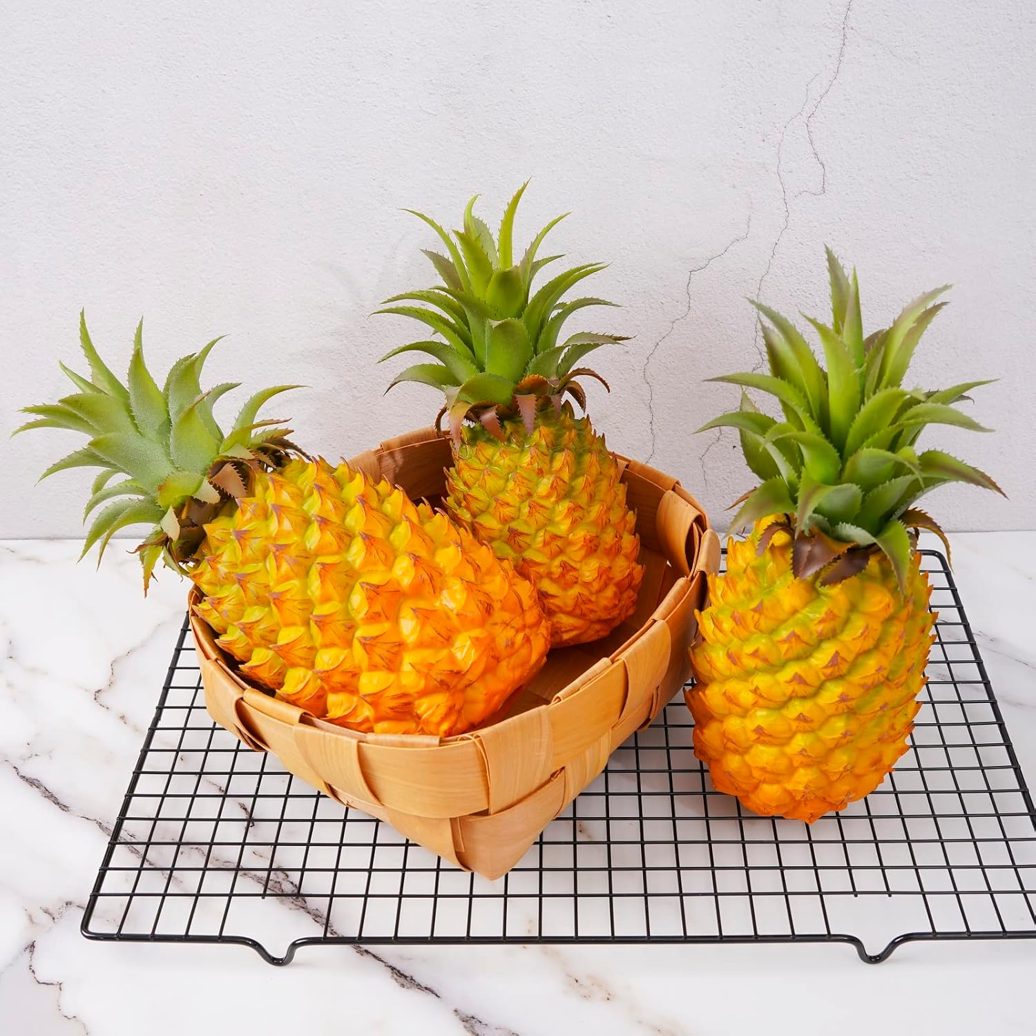 QIRMIZI Artificial Pineapple - Simulated Fruit Decoration
