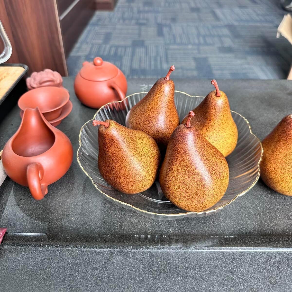 Lovmeety 6Pcs Artificial Brown Pears Decor