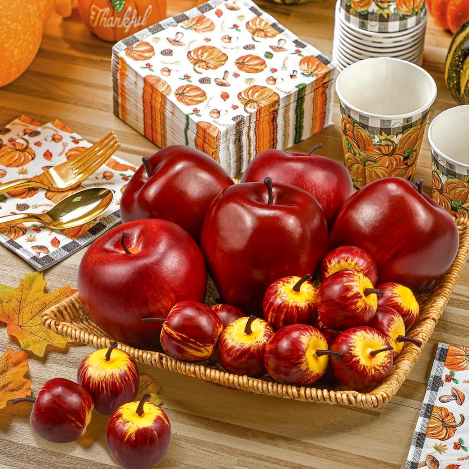 15 Pcs Artificial Apples Decor Set