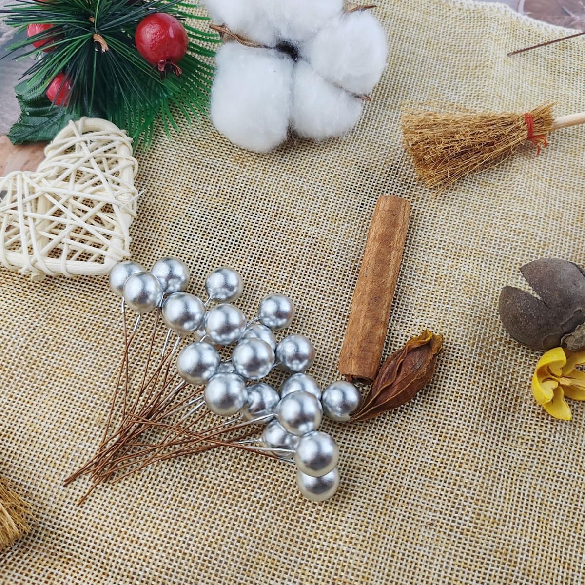 GXXMEI 300PCS Artificial Holly Berries Silver