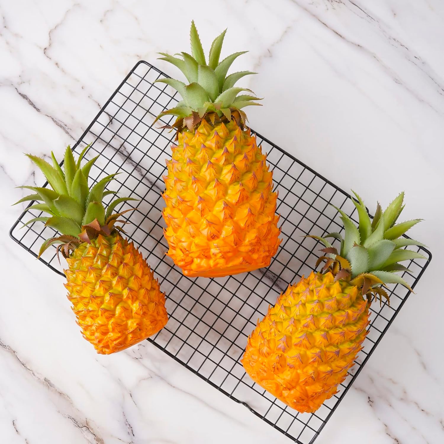 QIRMIZI Artificial Pineapple - Simulated Fruit Decoration