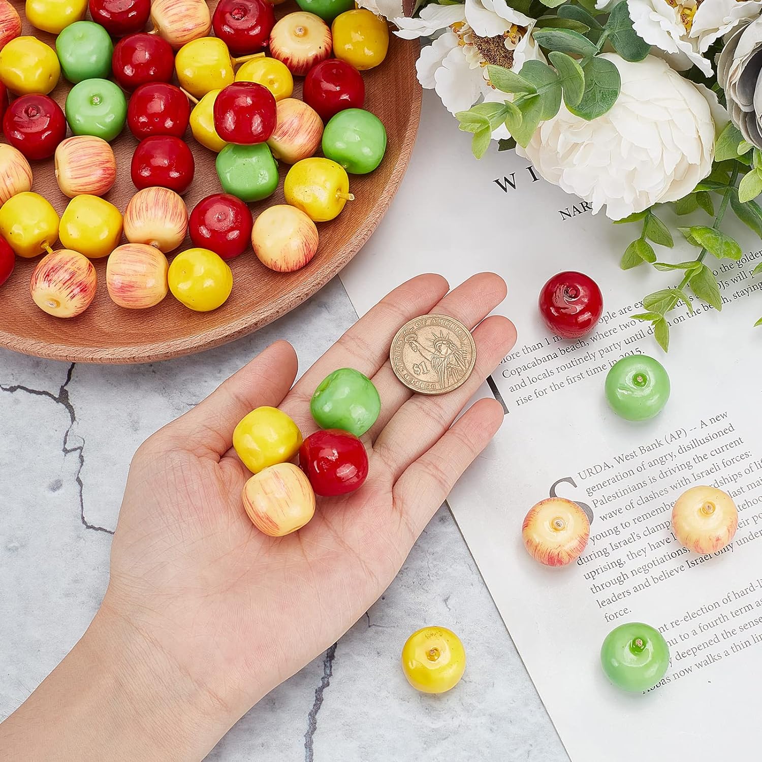 CHGCRAFT 60Pcs 4 Styles Foam Mini Apple Artificial Decor