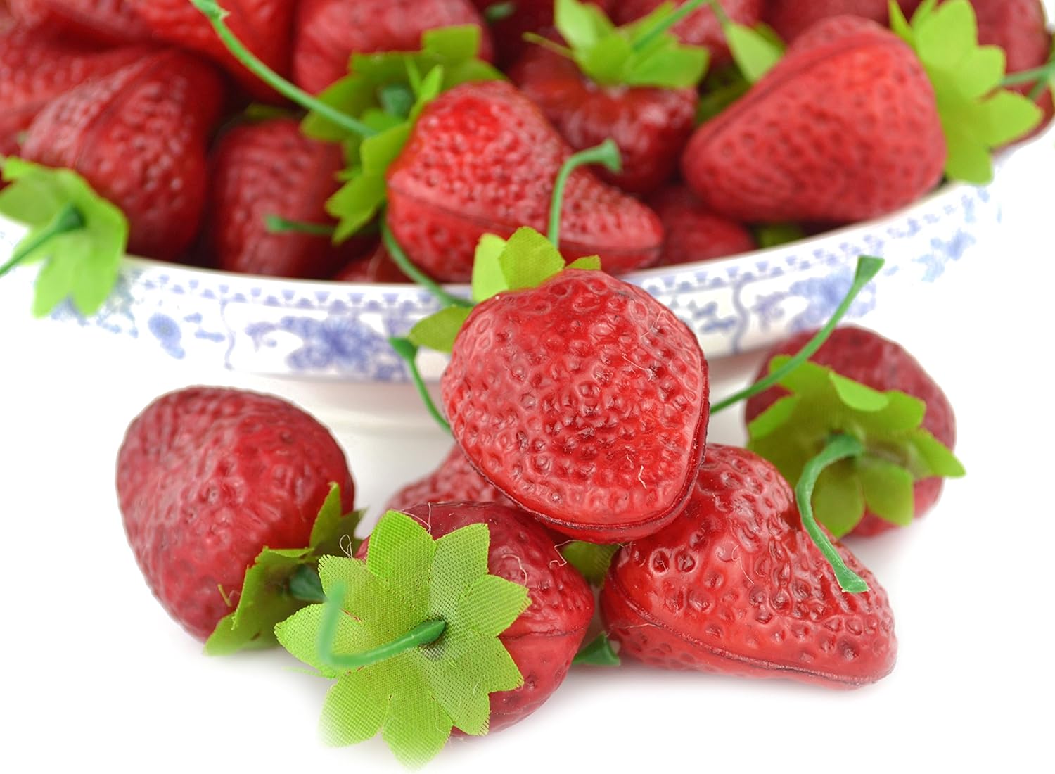 Jedfore Realistic Fake Strawberries 36 Pcs Set
