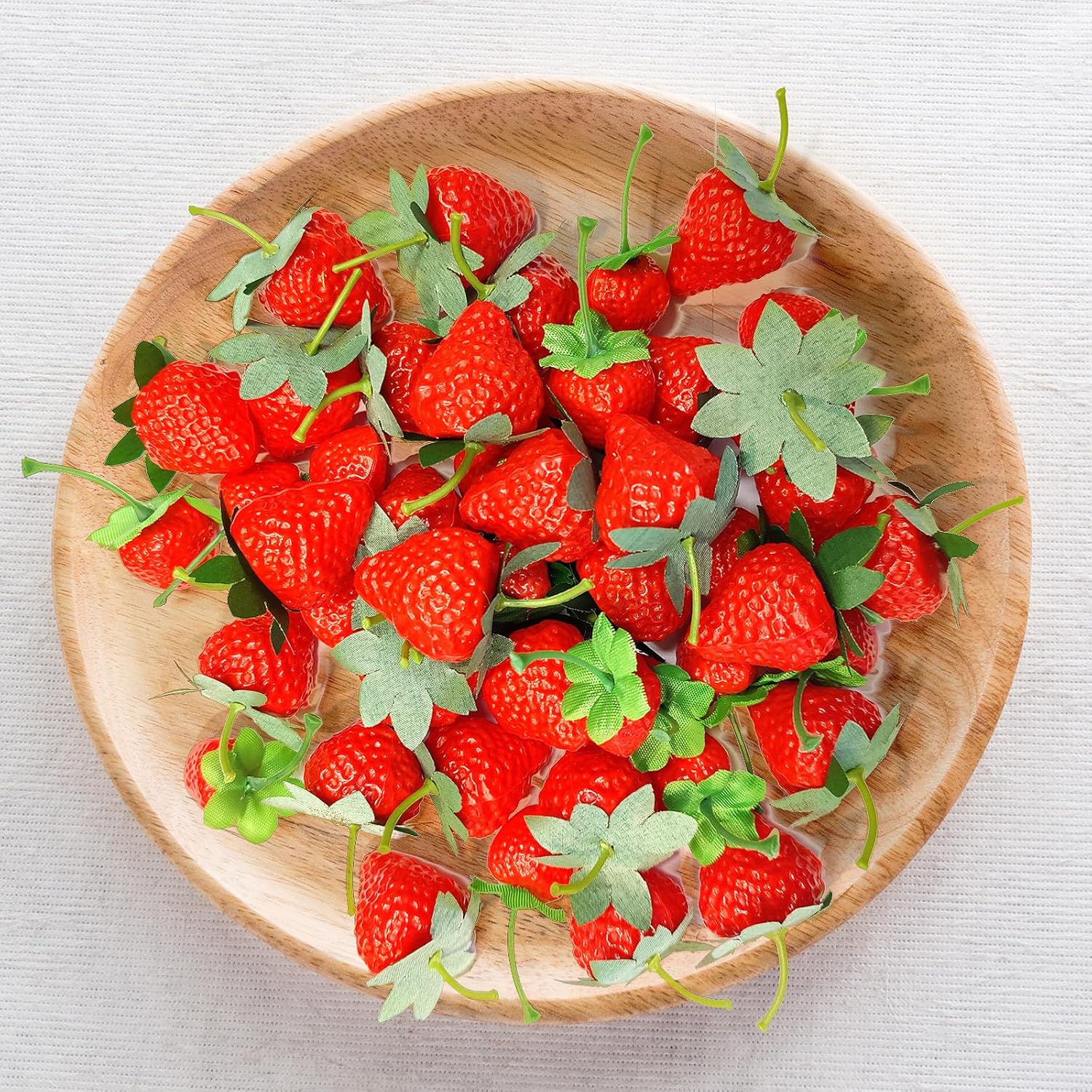 60PCS Artificial Strawberries Kitchen Decor Lifelike Display Props